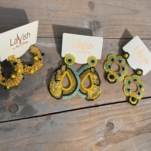 Small Hand Made Gold Crochet Beaded Hoops - Picture 9 of 11